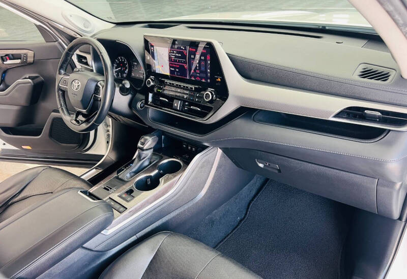 2020 Toyota Highlander Platinum