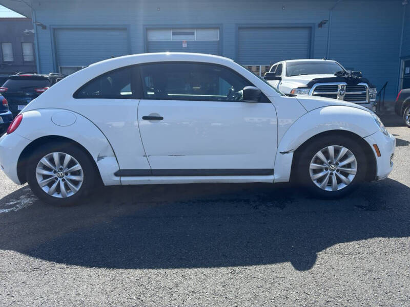 2014 Volkswagen Beetle 2.5L Entry PZEV