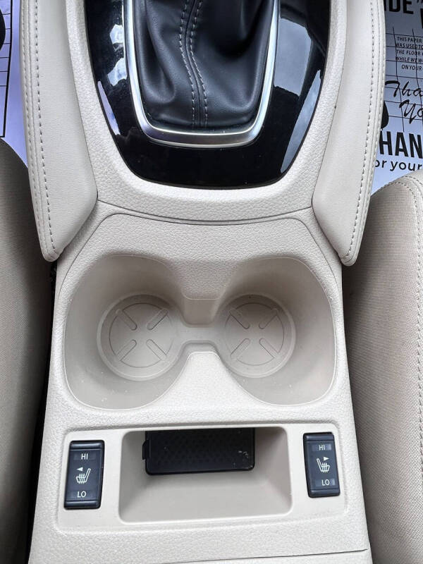 2017 Nissan Rogue SL