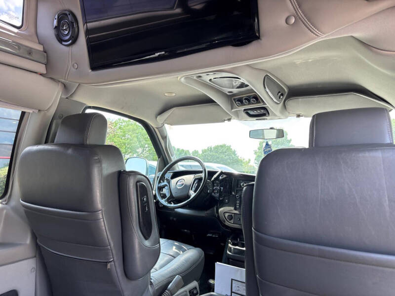 2017 GMC Savana 2500