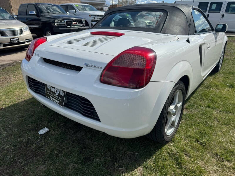Image 3 of 2002 Toyota MR2 Spyder