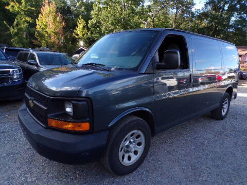 2014 Chevrolet Express for sale at Select Cars Of Thornburg in Fredericksburg VA