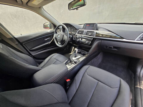 2018 BMW 3 Series 320i