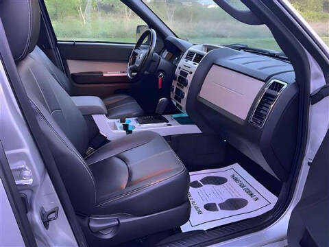 2010 Mercury Mariner V6