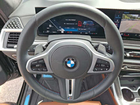 2025 BMW X7 M60i