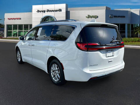 2021 Chrysler Pacifica Touring L