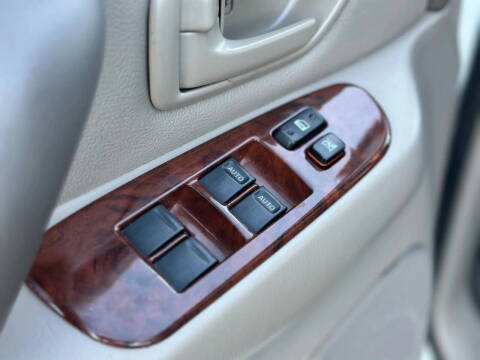 2005 Toyota Sequoia Limited