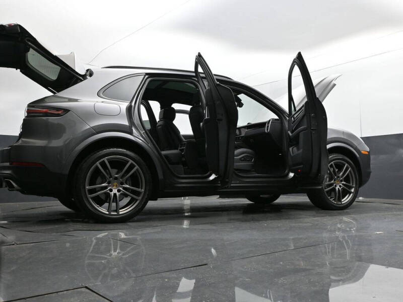 2023 Porsche Cayenne
