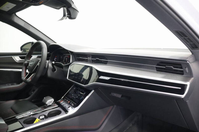 2025 Audi RS 6 Avant performance 4.0T quattro Avant