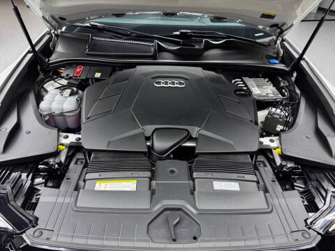 2020 Audi Q8 quattro Prestige 55 TFSI