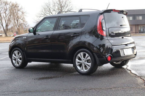 2016 Kia Soul +