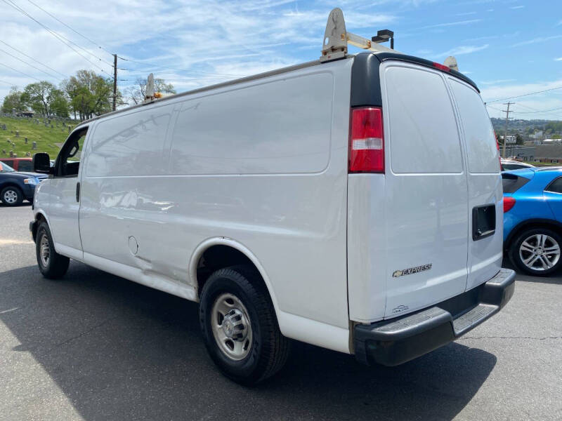 2019 Chevrolet Express 2500