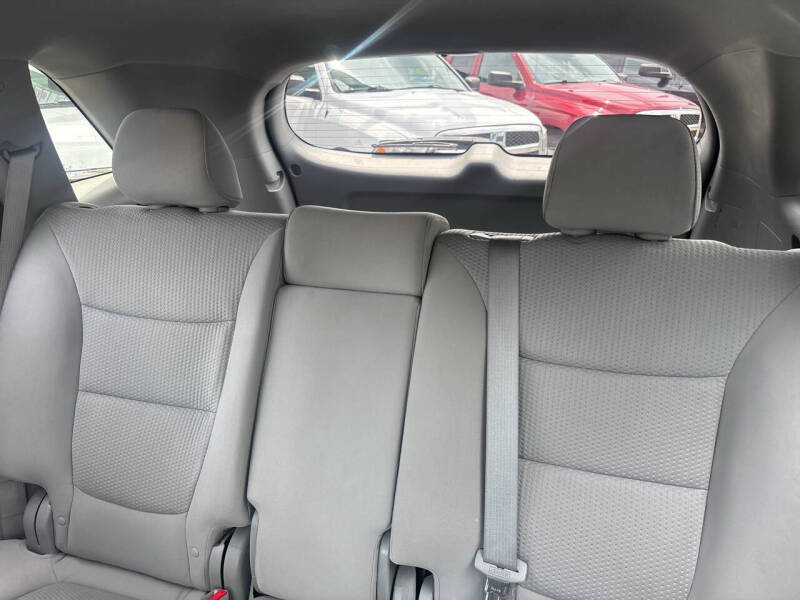 2011 Kia Sorento LX