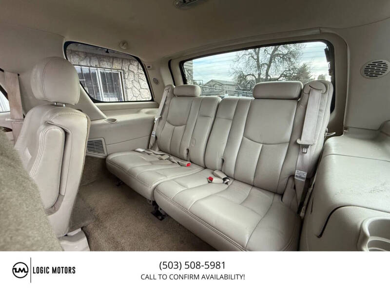 2003 Cadillac Escalade