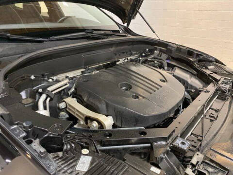 2025 Volvo XC60 B5 Plus Dark Theme