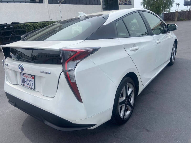 2016 Toyota Prius Two Eco