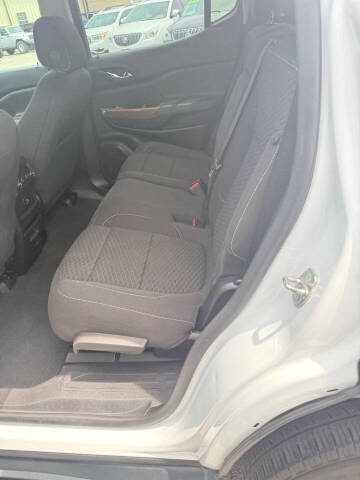 2018 GMC Acadia SLE-2