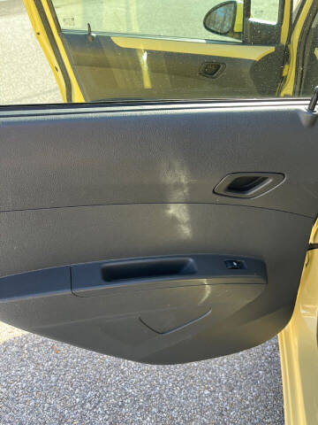 2014 Chevrolet Spark 1LT Manual