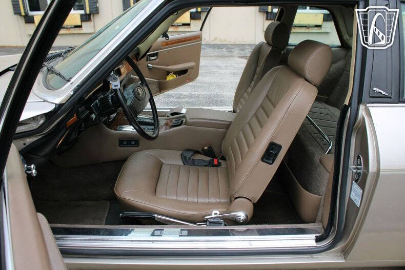 1988 Jaguar XJ-Series