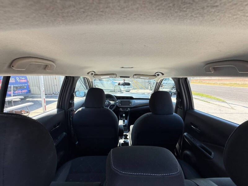 2019 Nissan Kicks SV