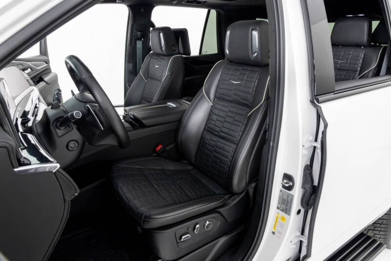 2023 Cadillac Escalade-V