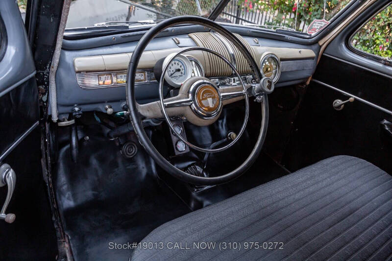 1948 Ford Super Deluxe