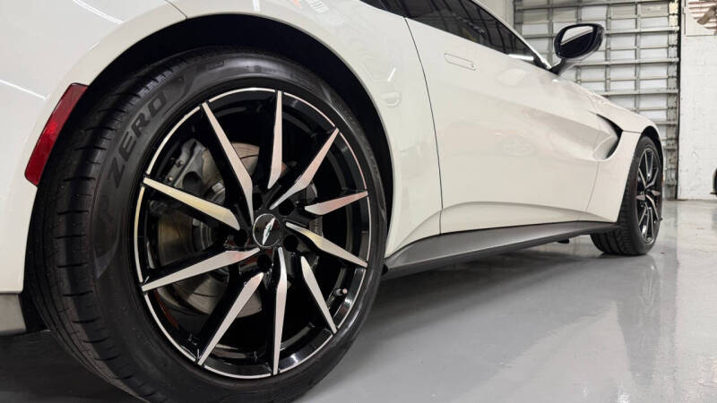 2019 Aston Martin Vantage