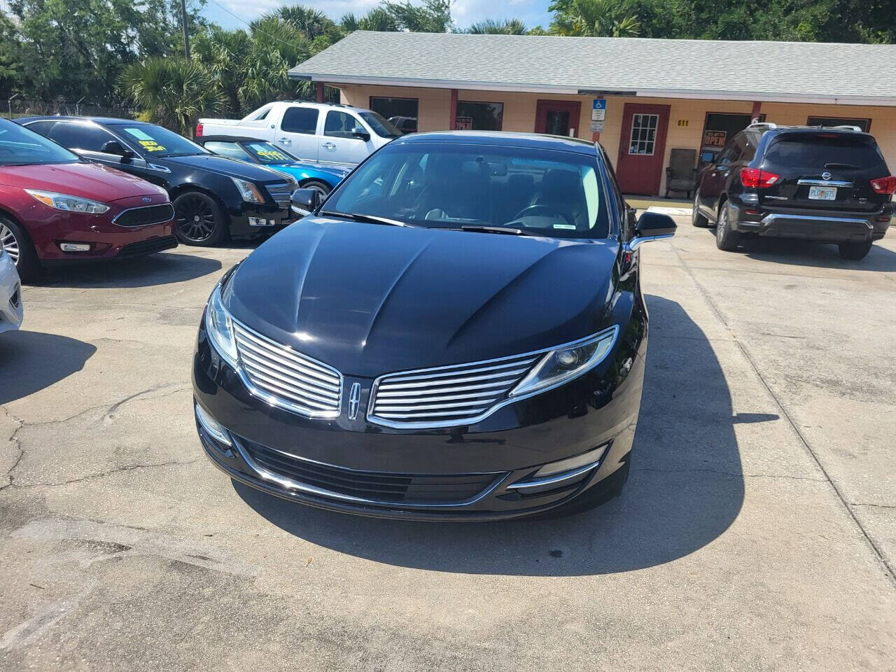 2016 Lincoln MKZ for sale at FAMILY AUTO BROKERS in Longwood, FL