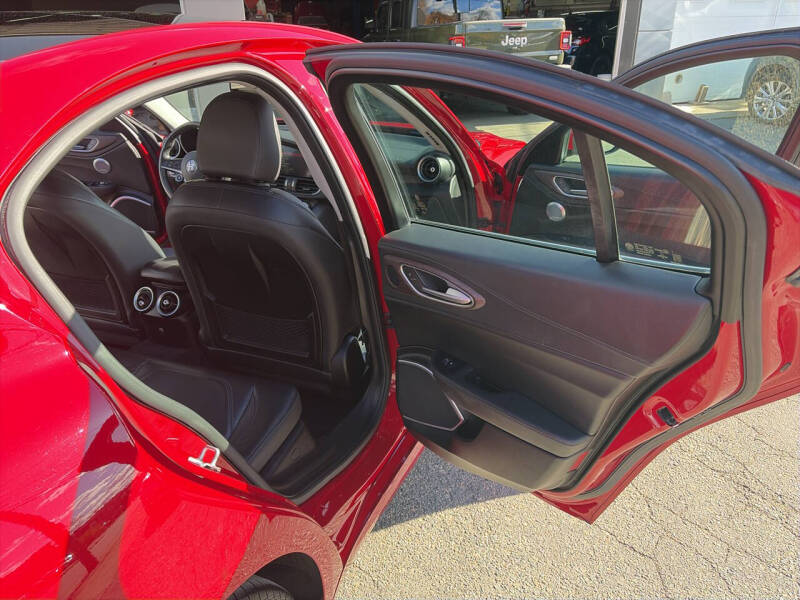 2017 Alfa Romeo Giulia Ti