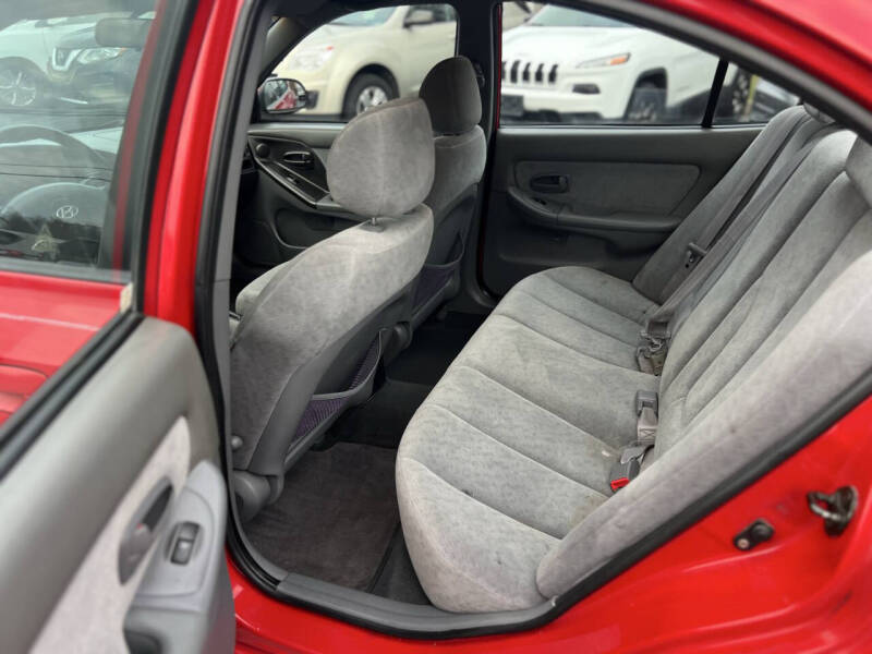 2004 Hyundai Elantra GLS