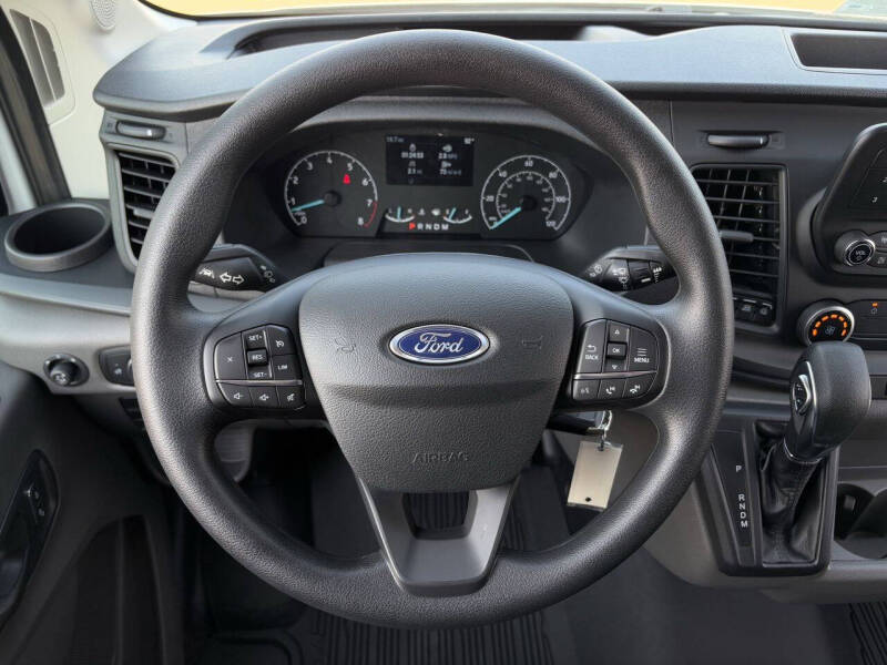 2025 Ford Transit 250