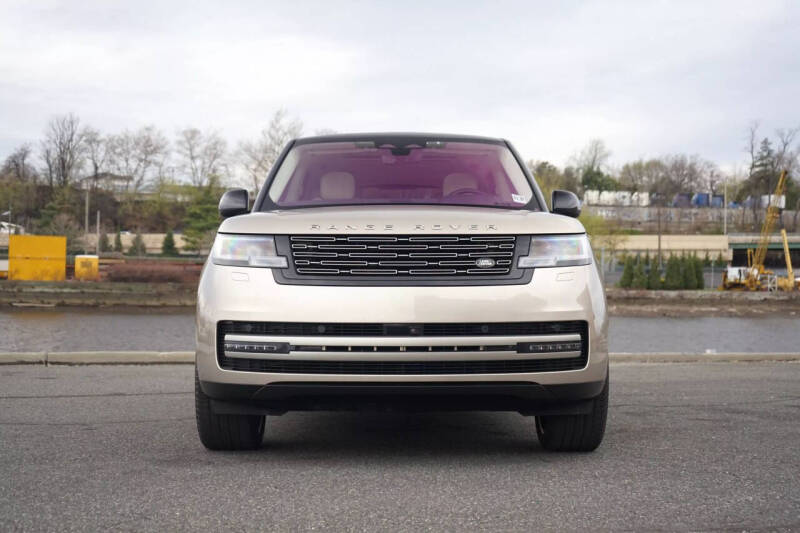 2023 Land Rover Range Rover P400 SE