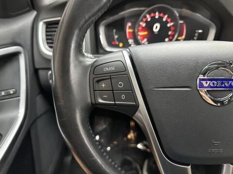 2018 Volvo V60 T5 Dynamic