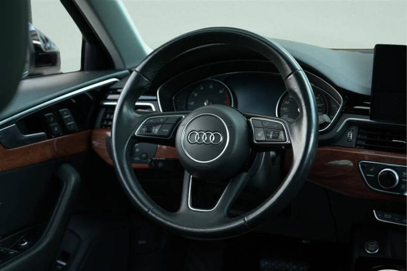 2022 Audi A4 quattro Premium 40 TFSI