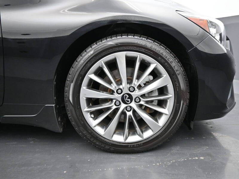 2022 Infiniti Q50 Luxe