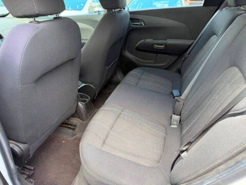 2016 Chevrolet Sonic LT Auto