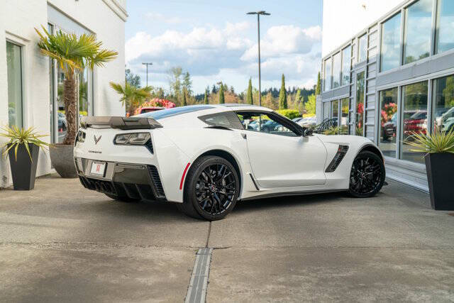 2015 Chevrolet Corvette 11