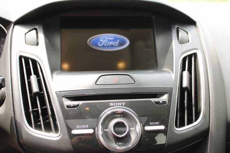 2018 Ford Focus Titanium