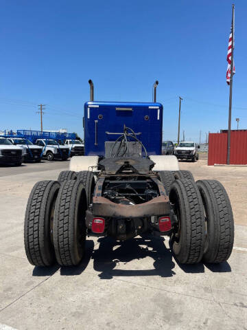 2015 Peterbilt 389