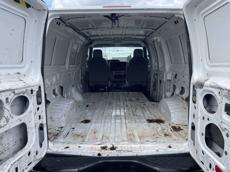 2011 Ford E-Series E-150