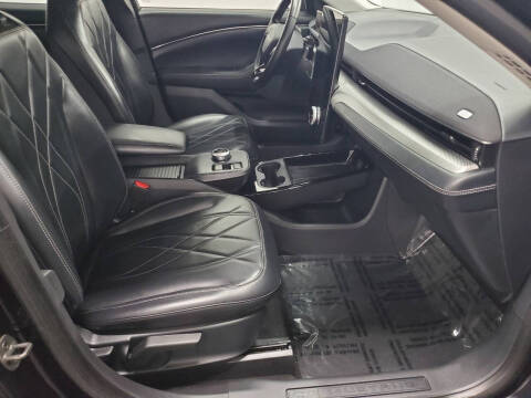 2021 Ford Mustang Mach-E Select