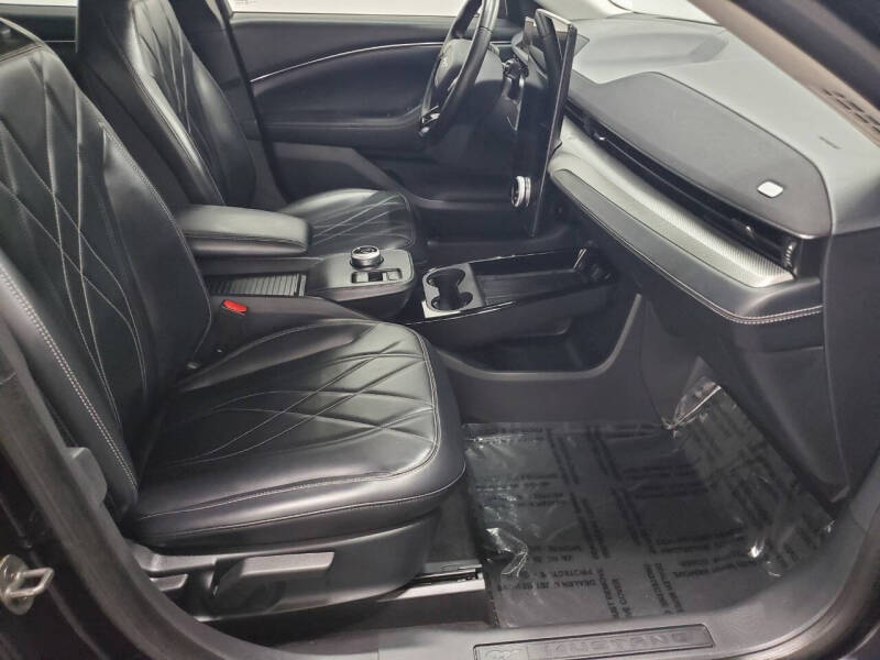 2021 Ford Mustang Mach-E Select