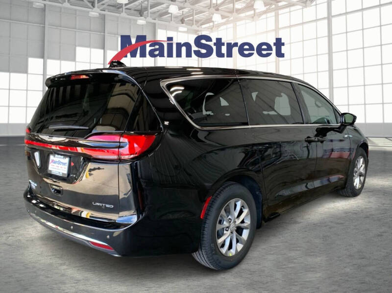 2026 Chrysler Pacifica Limited