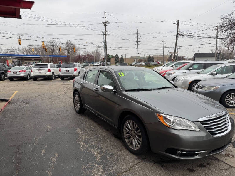 2013 Chrysler 200 Limited