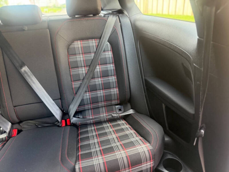 2015 Volkswagen Golf GTI S