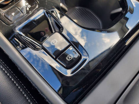 2026 Volvo XC40 B4 Plus