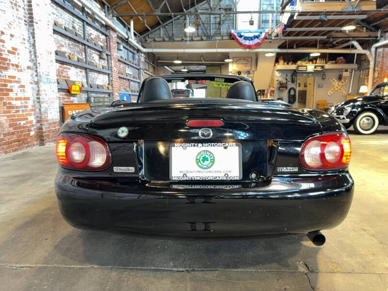 2002 Mazda MX-5 Miata