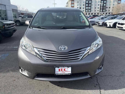 2015 Toyota Sienna