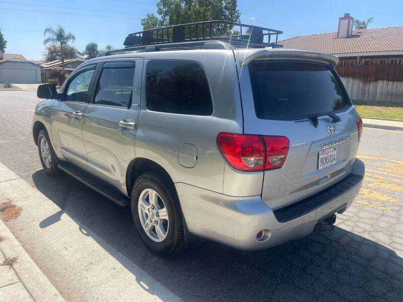 2016 Toyota Sequoia SR5