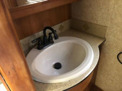 2005 Country Coach Allure 430